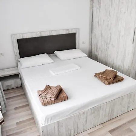 Ionut Apartament Zona Alezzi