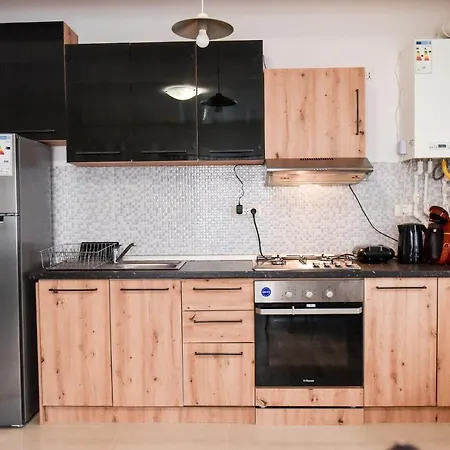 דירה Ionut Apartament Zona Alezzi *